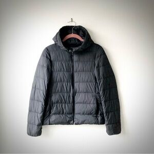 uniqlo ultra light goose down black puffer jacket coat hooded parka packable xs